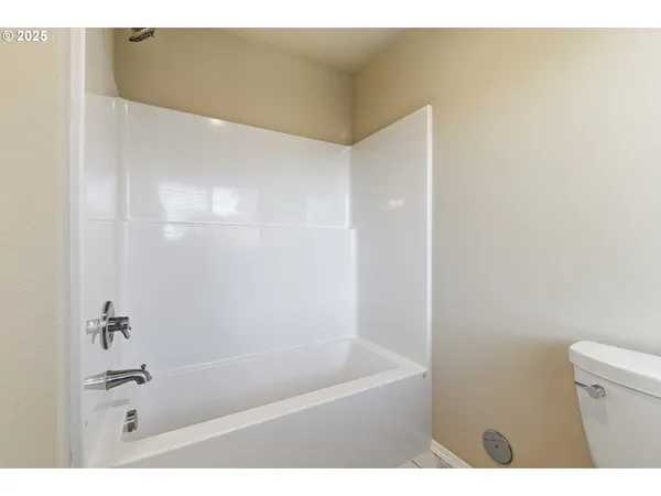 $529,000 | 2211 Southeast 182nd Avenue, Portland, OR 97233