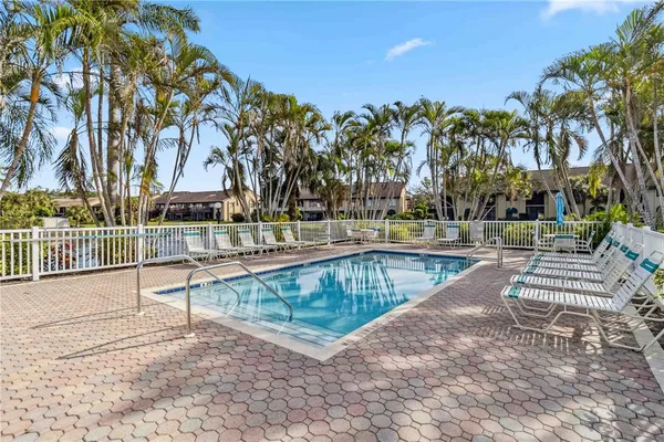 $3,400 | 5770 Ashton Lake Drive, Unit 8, Sarasota, FL 34231