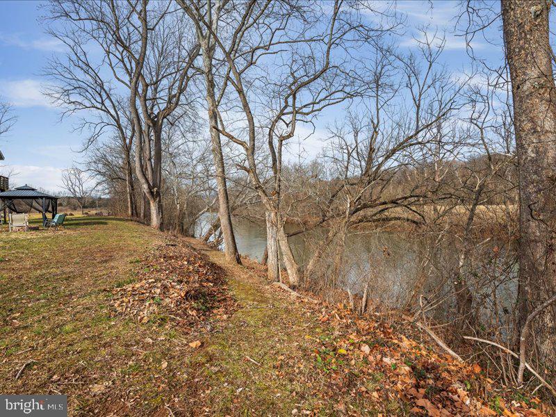 229 Forest View Road Edinburg, VA 22824 - Photo 33 of 53 160 foot river frontage