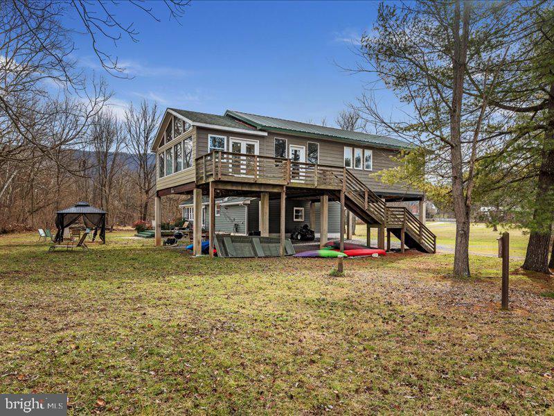 229 Forest View Road Edinburg, VA 22824 - Photo 36 of 53 Exterior of addition showing deck