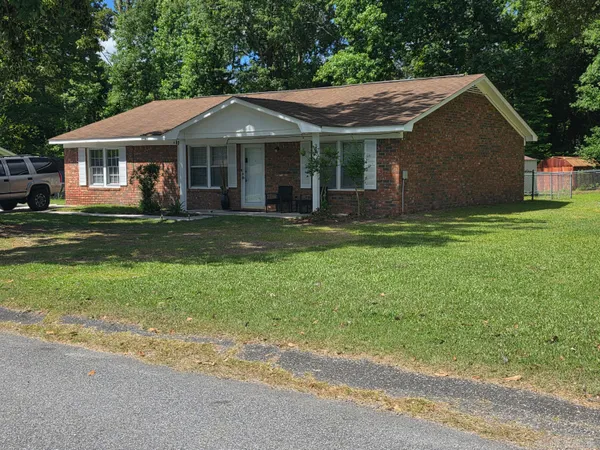 $1,175 | 100 Dootsie Court, Unit A, Summerville, SC 29485