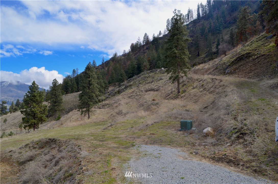 19557 South Lakeshore Road Chelan, WA 98816 - Photo 5 of 19 Gallery Image 5