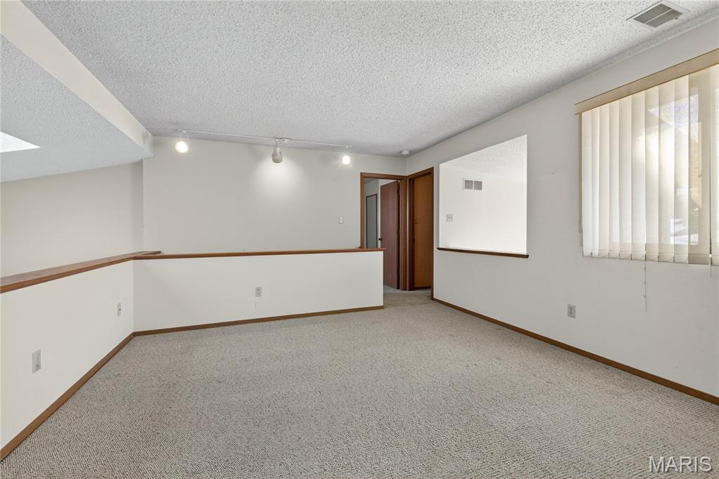 11523 Sandy View Drive St. Louis, MO 63146 - Photo 38 of 60