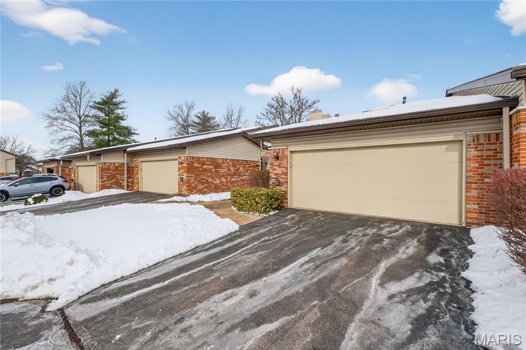 11523 Sandy View Drive St. Louis, MO 63146 - Photo 5 of 60