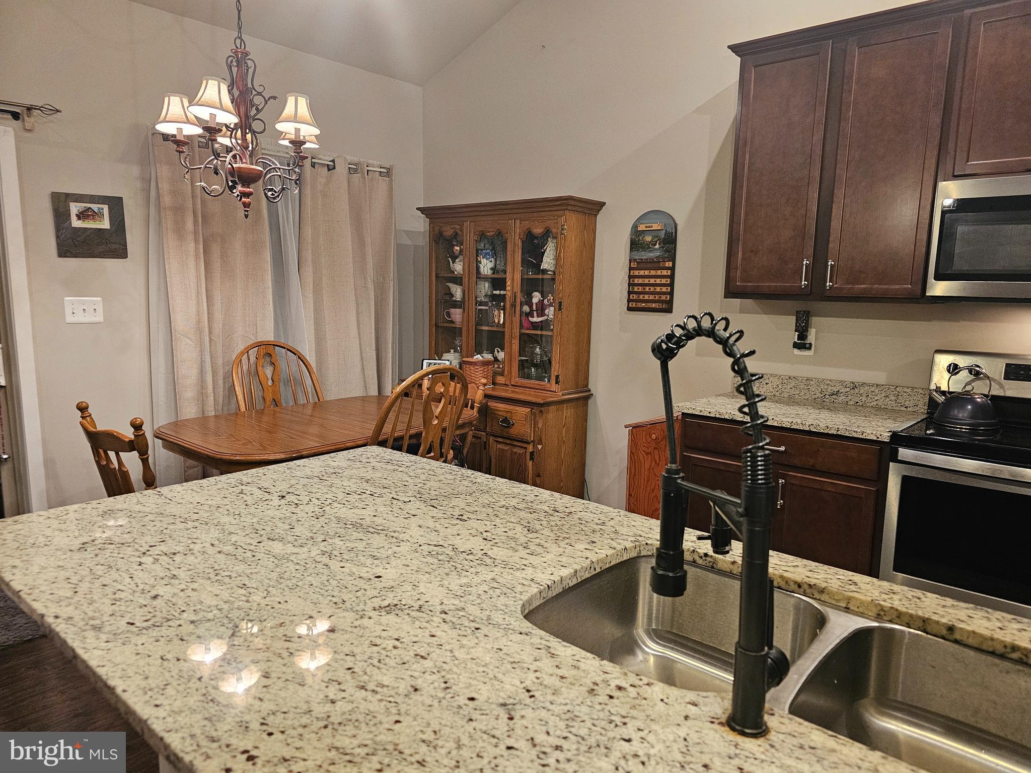 91 Old Mill Road Waynesboro, PA 17268 - Photo 3 of 18 Gallery Image 3