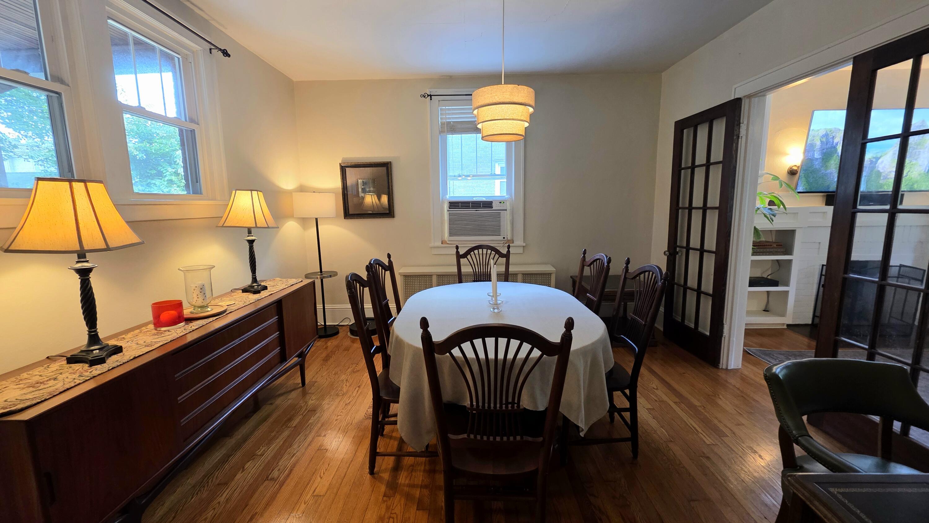 1929 Avon Road Southwest Roanoke, VA 24015 - Photo 4 of 12 04