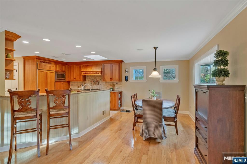 24 Sutton Drive Ho-Ho-Kus, NJ 07423 - Photo 15 of 32