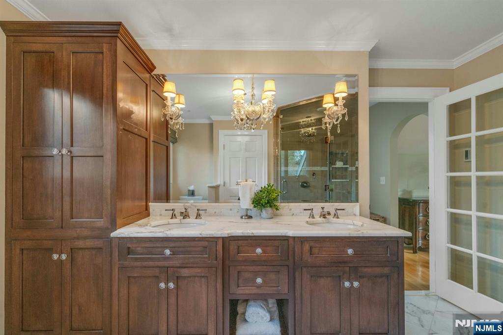 24 Sutton Drive Ho-Ho-Kus, NJ 07423 - Photo 22 of 32