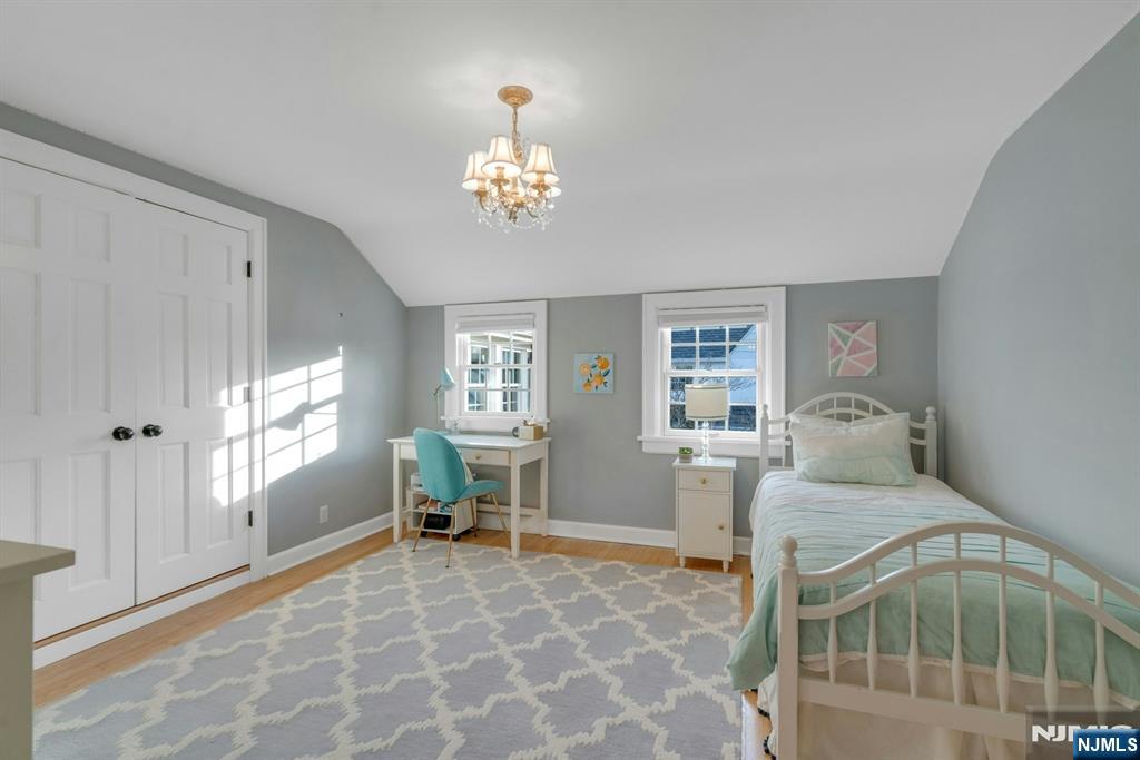 24 Sutton Drive Ho-Ho-Kus, NJ 07423 - Photo 24 of 32