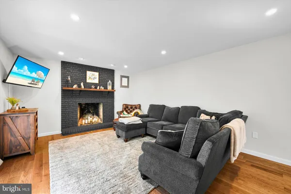 $300,000 | 2441 Fruitville Pike, Lancaster, PA 17601