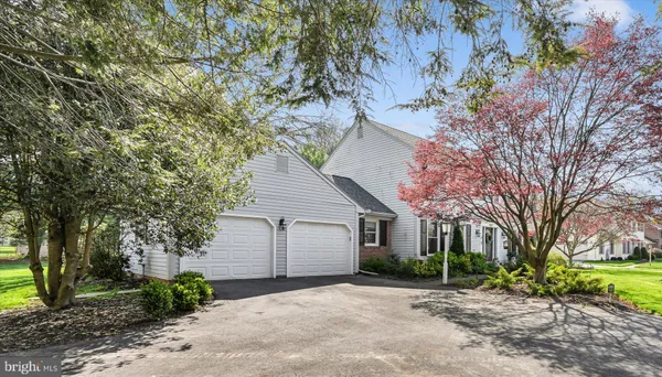 $300,000 | 2441 Fruitville Pike, Lancaster, PA 17601