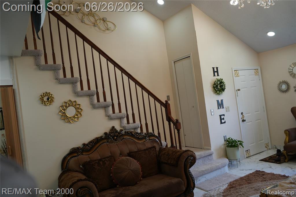 6426 Chase Road Dearborn, MI 48126 - Photo 9 of 35