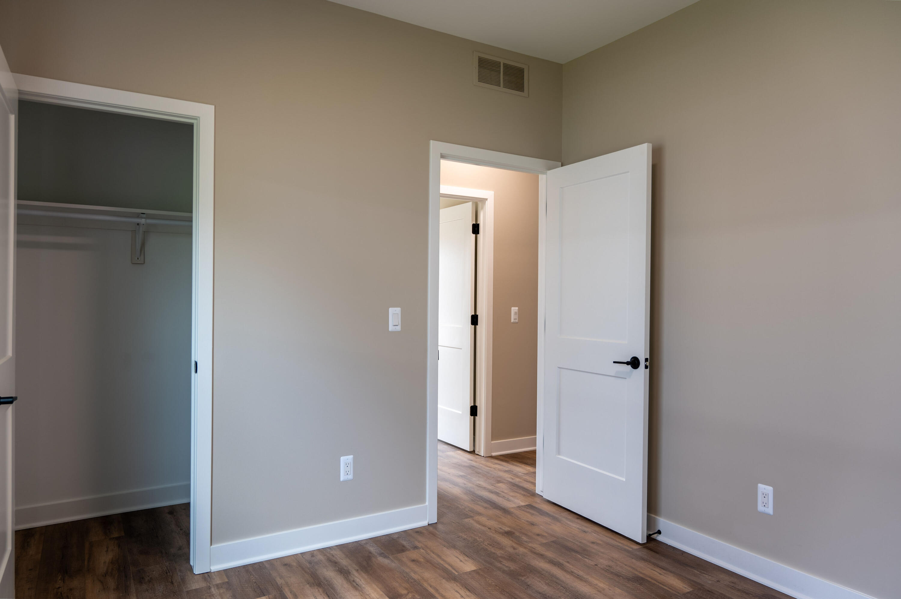 8456 Oak Shade Circle, Unit 21 Davison, MI 48423 - Photo 15 of 47 TMS_0727-HDR