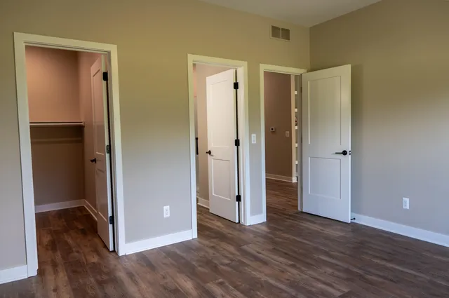 $2,495 | 8456 Oak Shade Circle, Unit 21, Davison, MI 48423