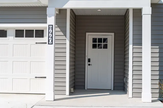 $2,495 | 8456 Oak Shade Circle, Unit 21, Davison, MI 48423