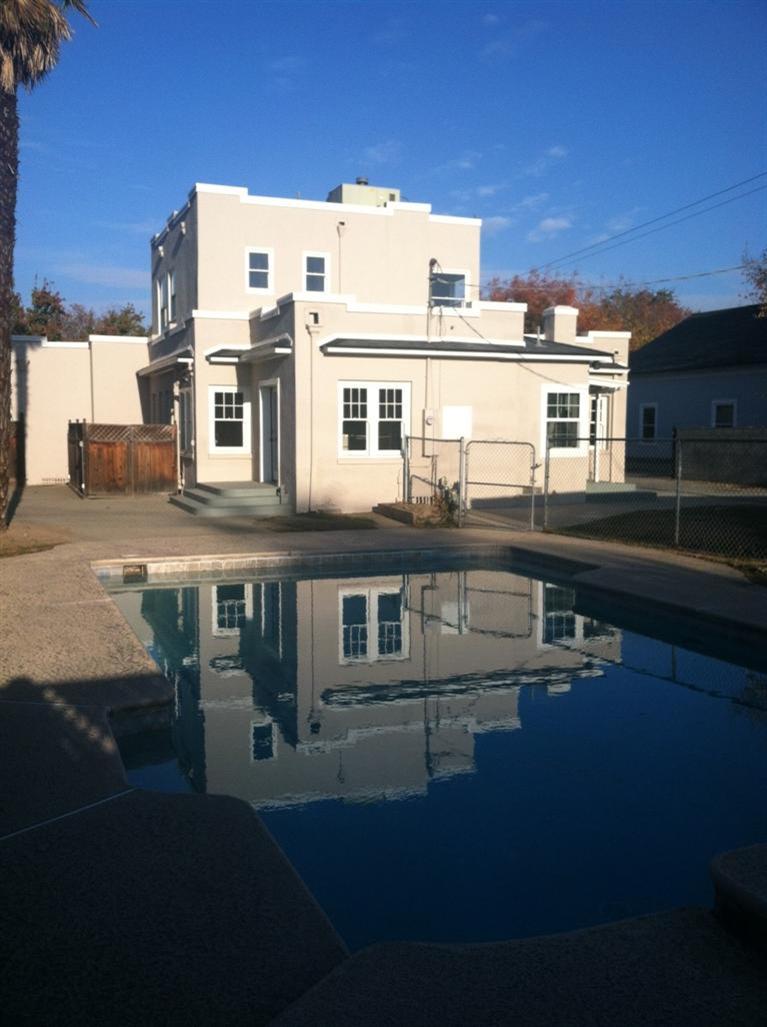 1015 L Street Reedley, CA 93654 - Photo 3 of 12