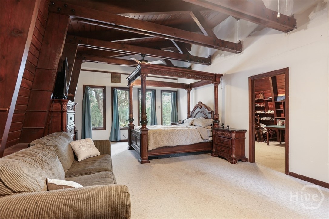 24 Crisp Street Savannah, GA 31410 - Photo 33 of 50 Upstairs Owner's suite