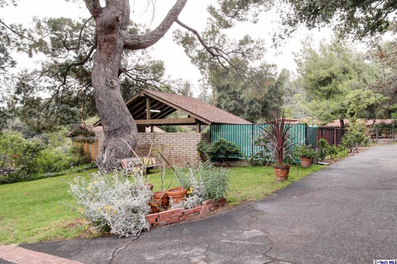 3518 Hollyslope Road Altadena, CA 91001 - Photo 8 of 65 Additional Photo