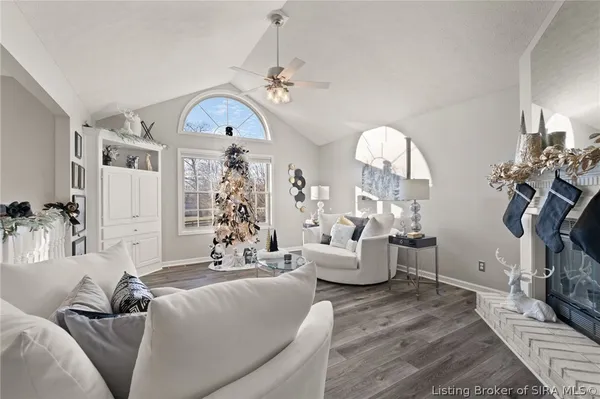 $699,900 | 4416 Unruh Way, Floyds Knobs, IN 47119