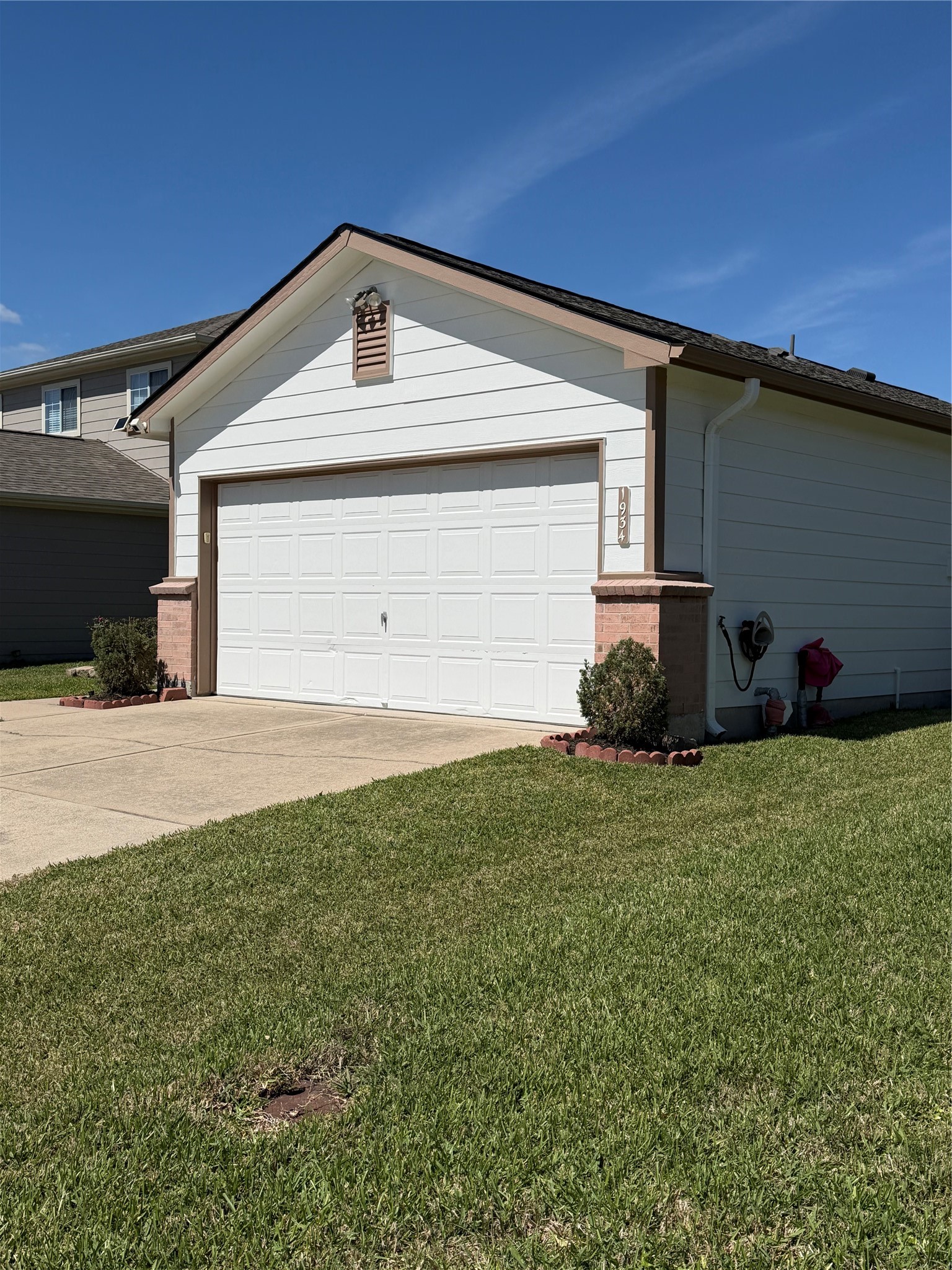 1934 Robcrest Way Missouri City, TX 77489 - Photo 21 of 24 a front view of a house with a yard