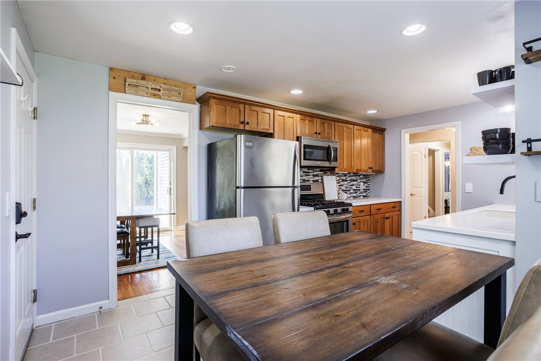 207 Ashbourne Road Brighton, NY 14618 - Photo 12 of 25