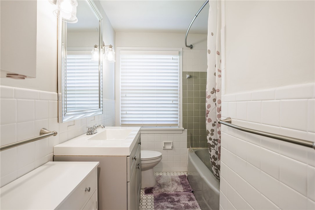 207 Ashbourne Road Brighton, NY 14618 - Photo 16 of 25