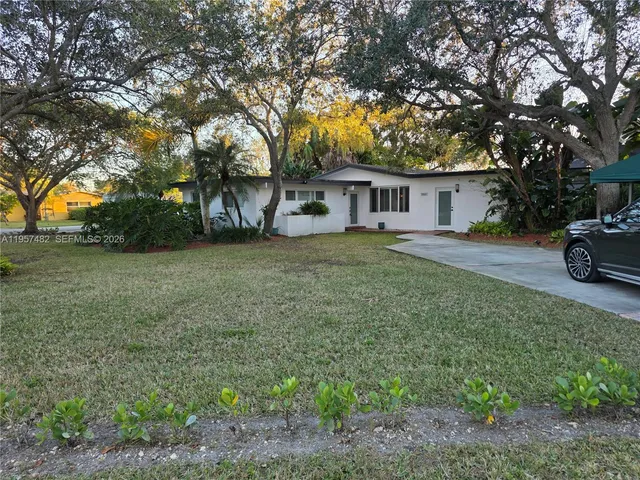 $1,375,000 | 9860 Southwest 140th Street, Miami, FL 33176