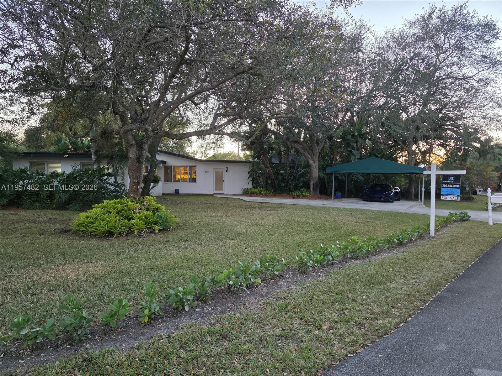 9860 Southwest 140th Street Miami, FL 33176 - Photo 3 of 22