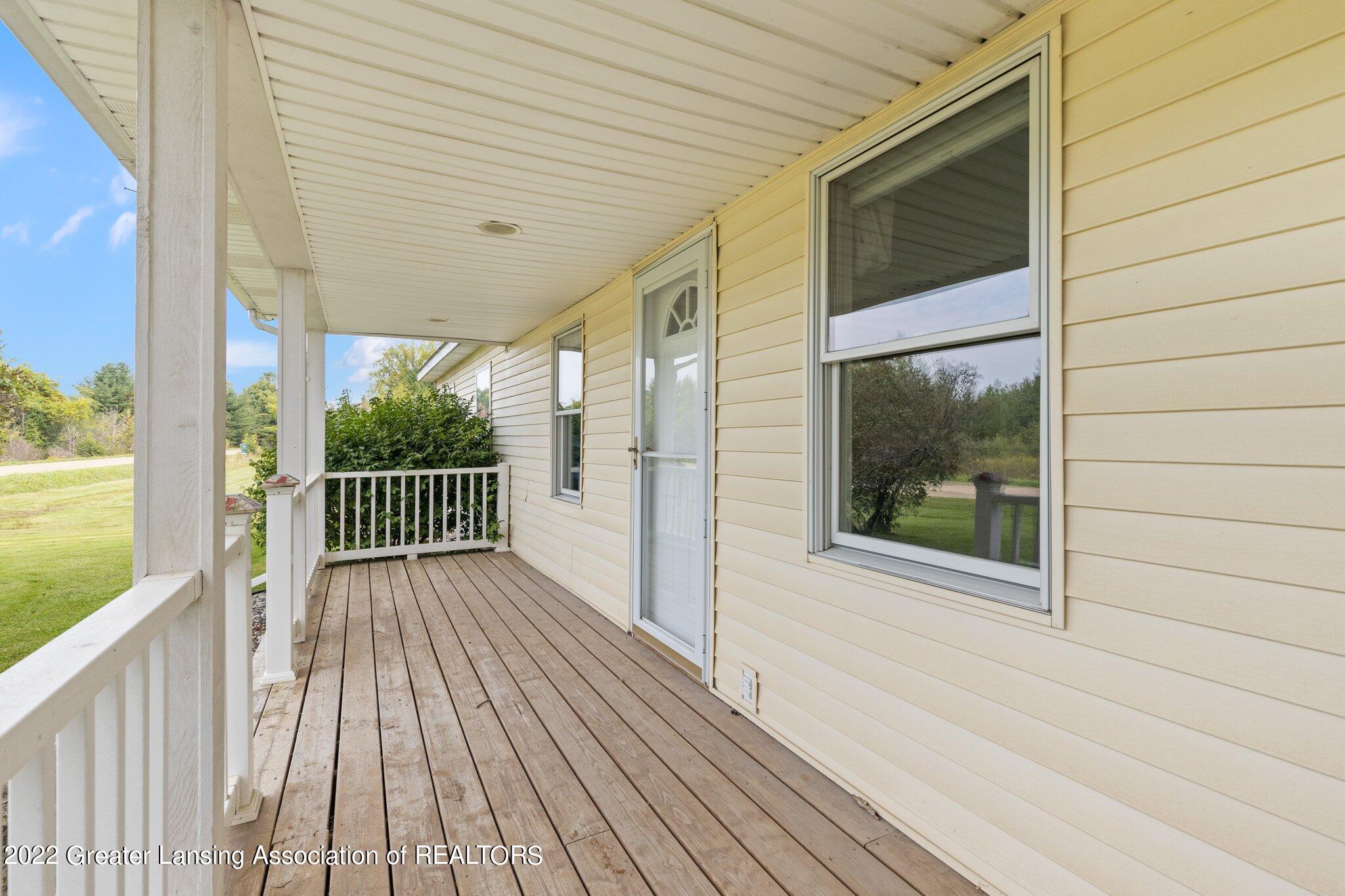 1755 South Castor Road Midland, MI 48640 - Photo 3 of 37 17-web-or-mls-1755-s-castor-rd