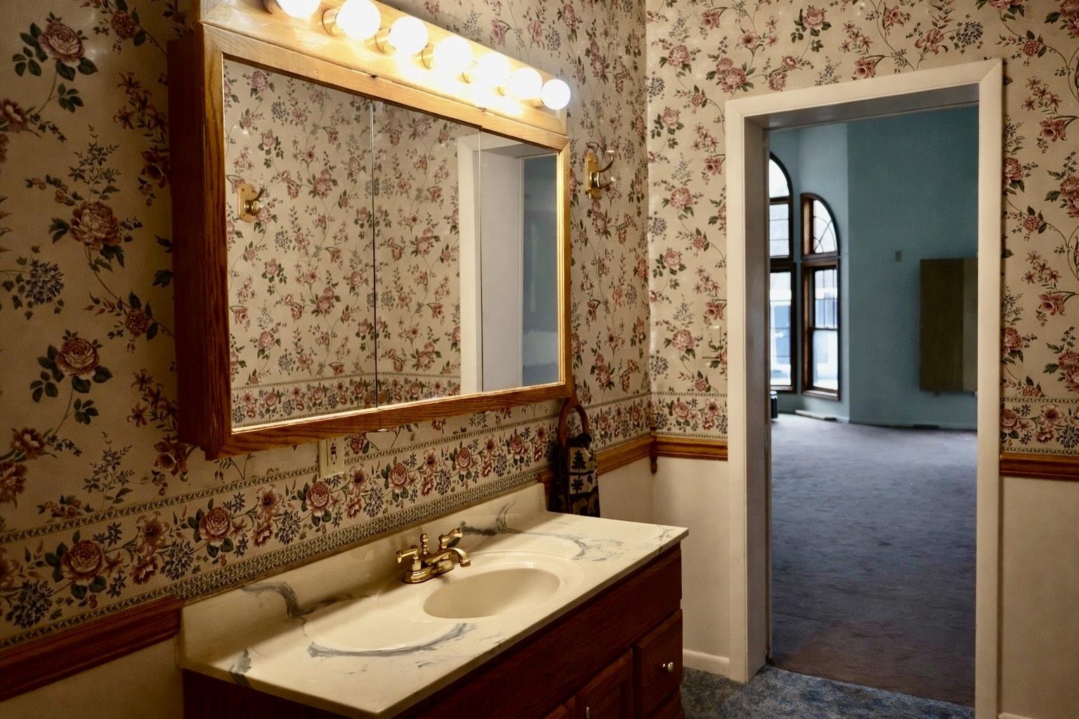 1608 Alger Avenue Cody, WY 82414 - Photo 11 of 31