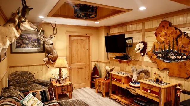 $489,000 | 1608 Alger Avenue, Cody, WY 82414