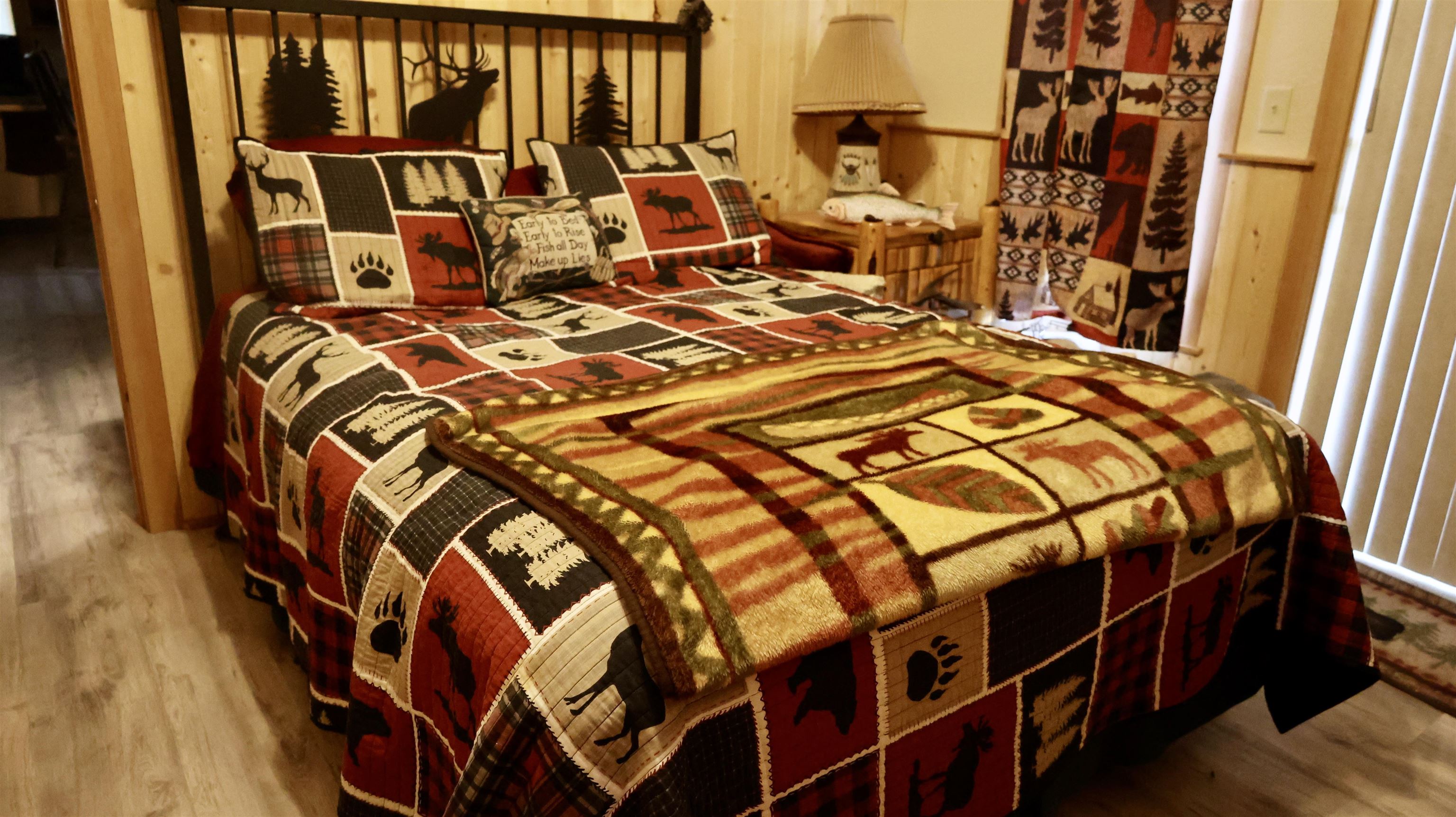 1608 Alger Avenue Cody, WY 82414 - Photo 7 of 31