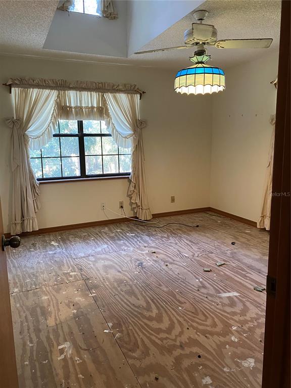 31018 Cove Road Tavares, FL 32778 - Photo 14 of 25