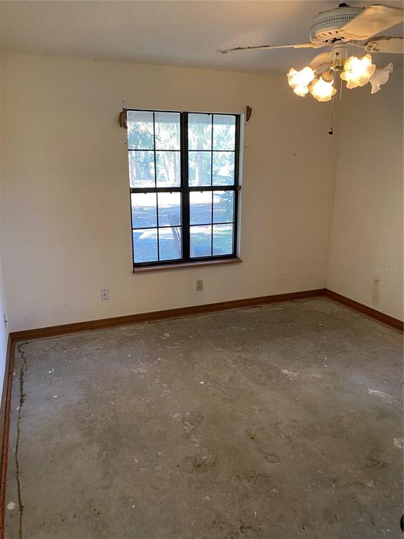 31018 Cove Road Tavares, FL 32778 - Photo 17 of 25