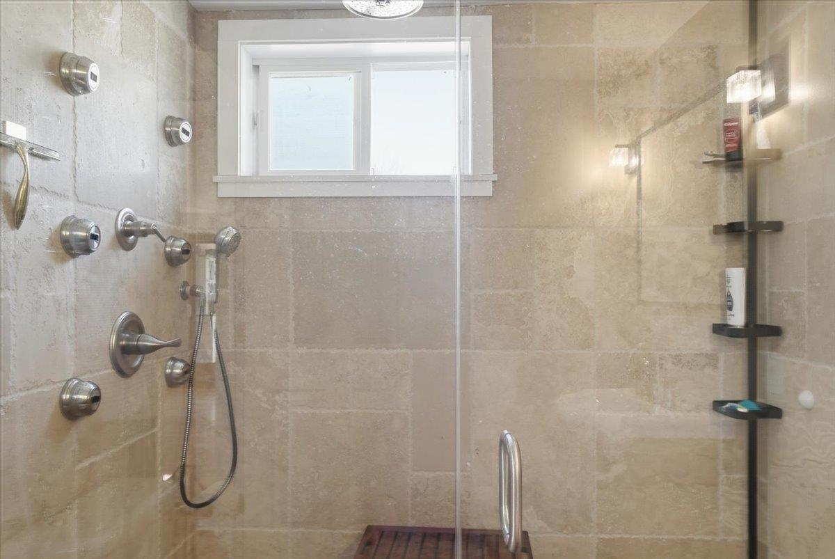 236 Baker Street Alburgh, VT 05440 - Photo 19 of 49