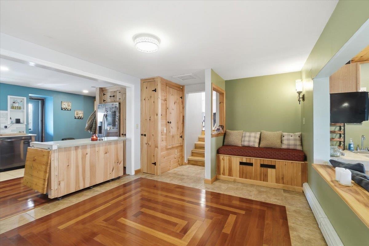 236 Baker Street Alburgh, VT 05440 - Photo 6 of 49