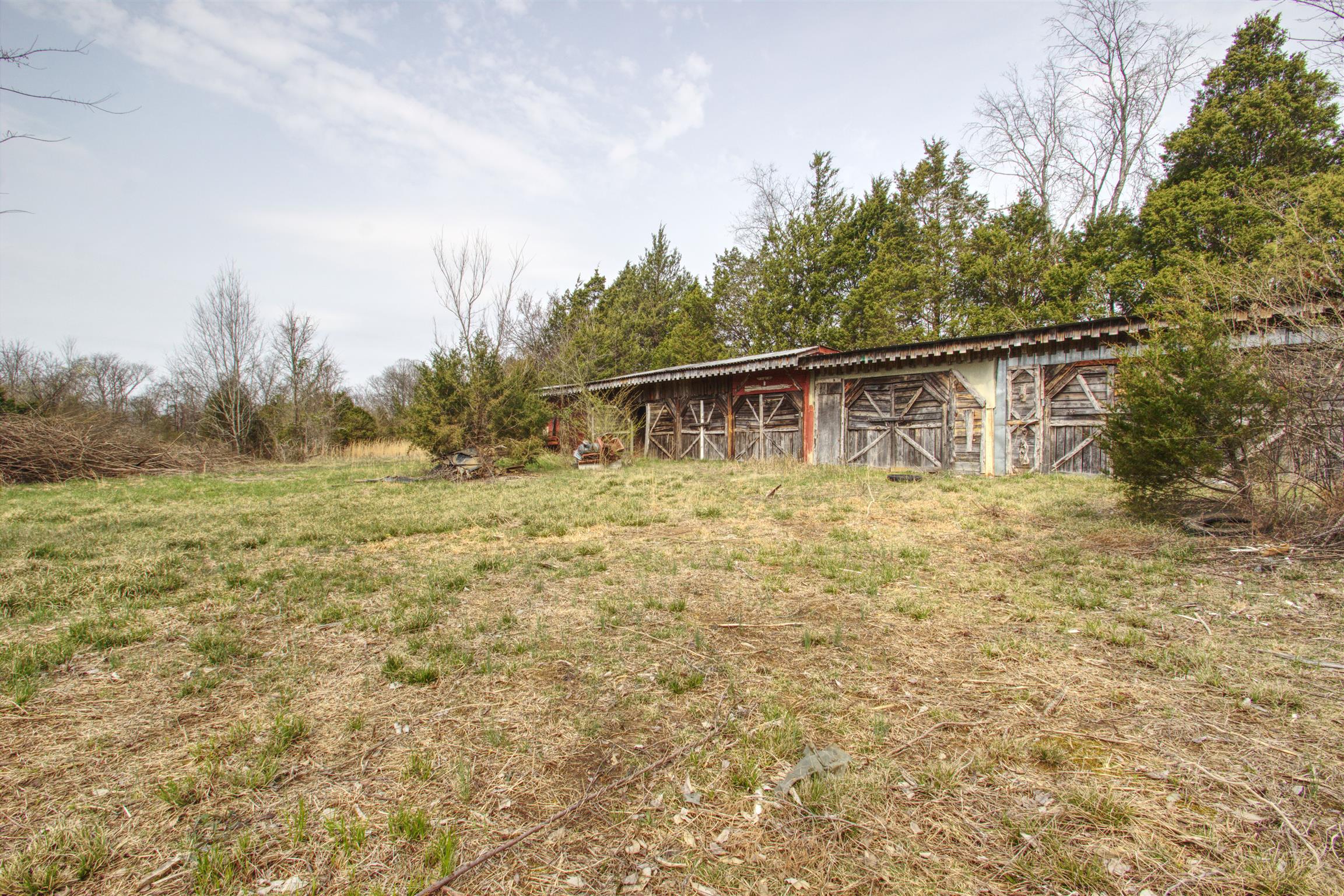 9200 Murfreesboro Road Lebanon, TN 37090 - Photo 14 of 17 The 6-Car Detached "Rustic" Garage. Great for those with old cars, toys or farm equipment. For those with horses, could easily be used as stalls.