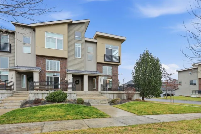 $635,000 | 2302 West Summit Parkway, Spokane, WA 99201