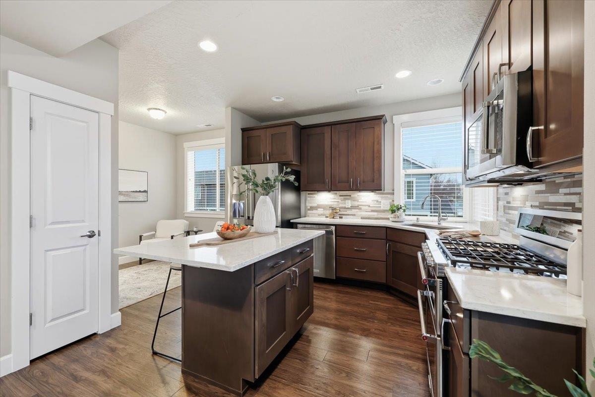 2302 West Summit Parkway Spokane, WA 99201 - Photo 15 of 32