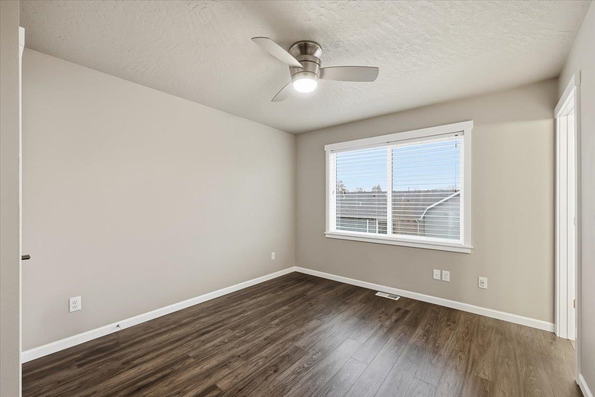 2302 West Summit Parkway Spokane, WA 99201 - Photo 24 of 32