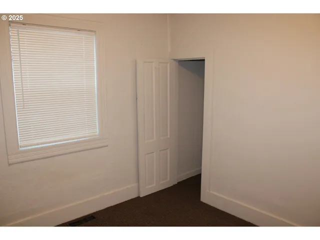 $199,000 | 229 Darwin Street, Athena, OR 97813