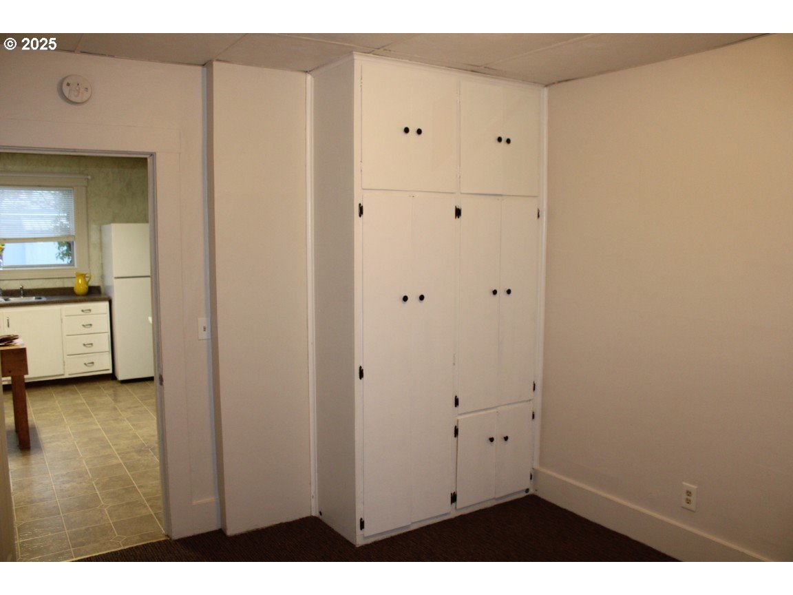 229 Darwin Street Athena, OR 97813 - Photo 14 of 18 a view of an empty room
