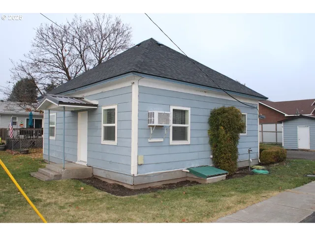 $199,000 | 229 Darwin Street, Athena, OR 97813