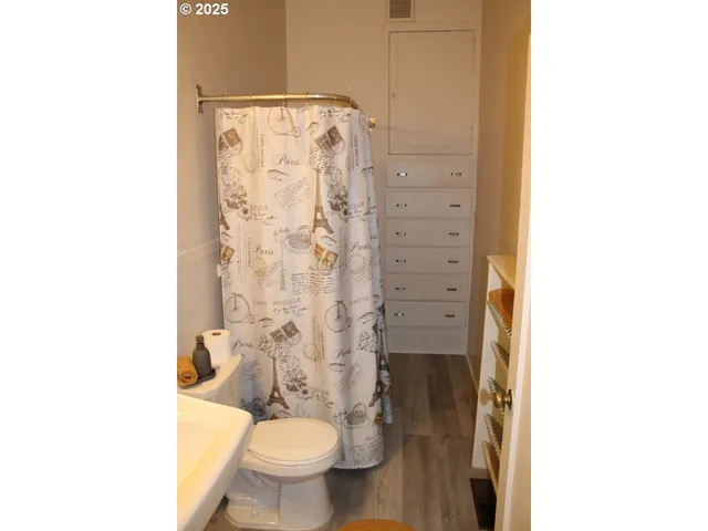 $199,000 | 229 Darwin Street, Athena, OR 97813