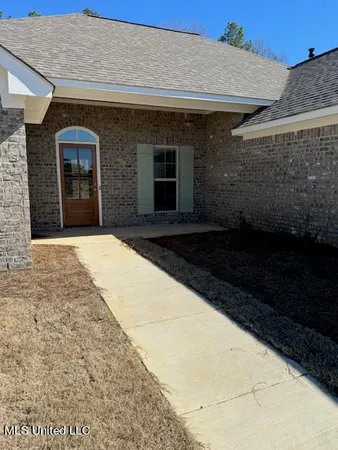$2,400 | 248 Chartleigh Circle, Canton, MS 39046