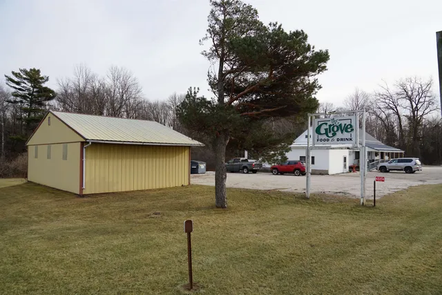 $349,850 | N4494 Highway 42, Kewaunee, WI 54216