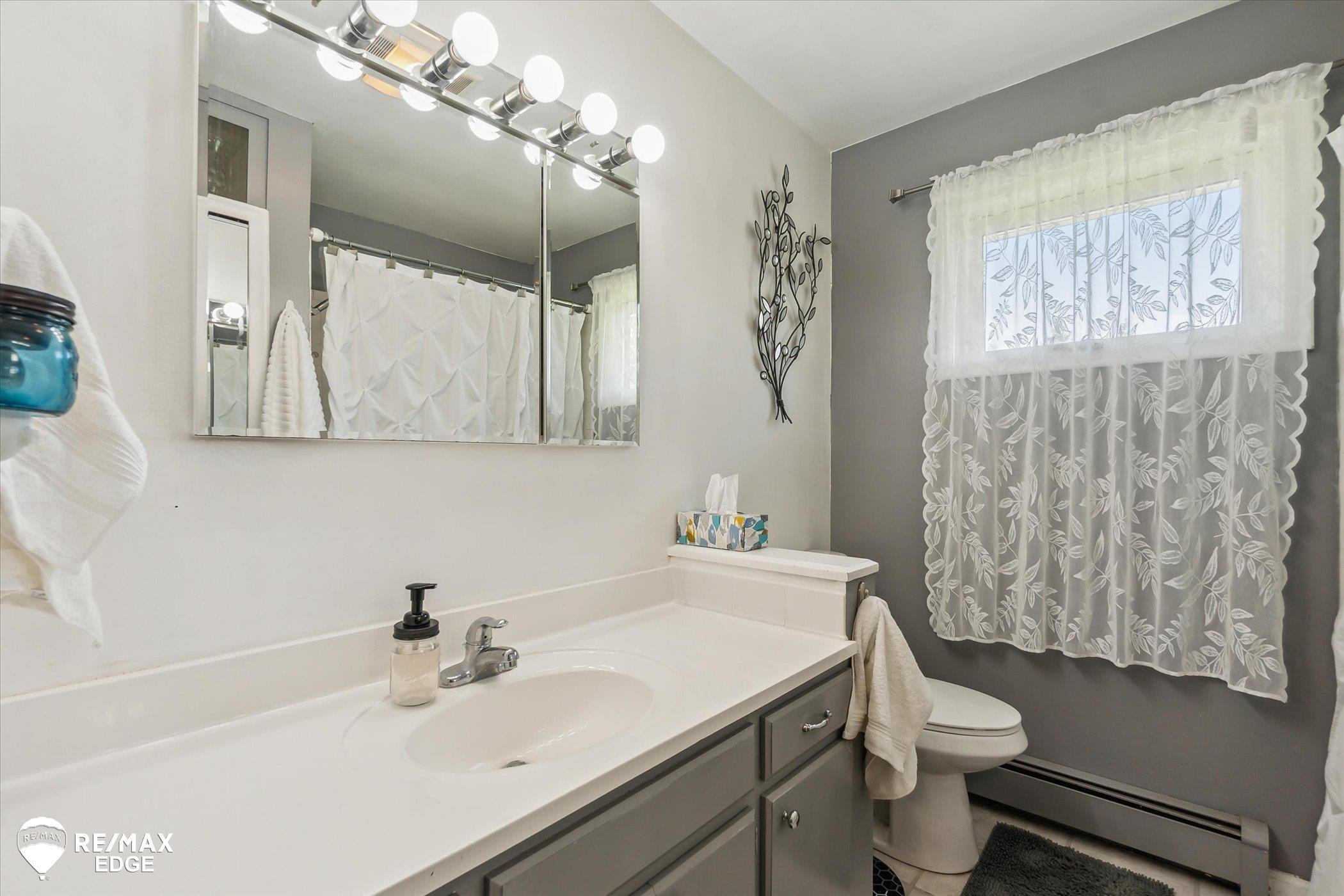 2504 North Seymour Road Flushing, MI 48433 - Photo 22 of 37 50120399-22.JPG