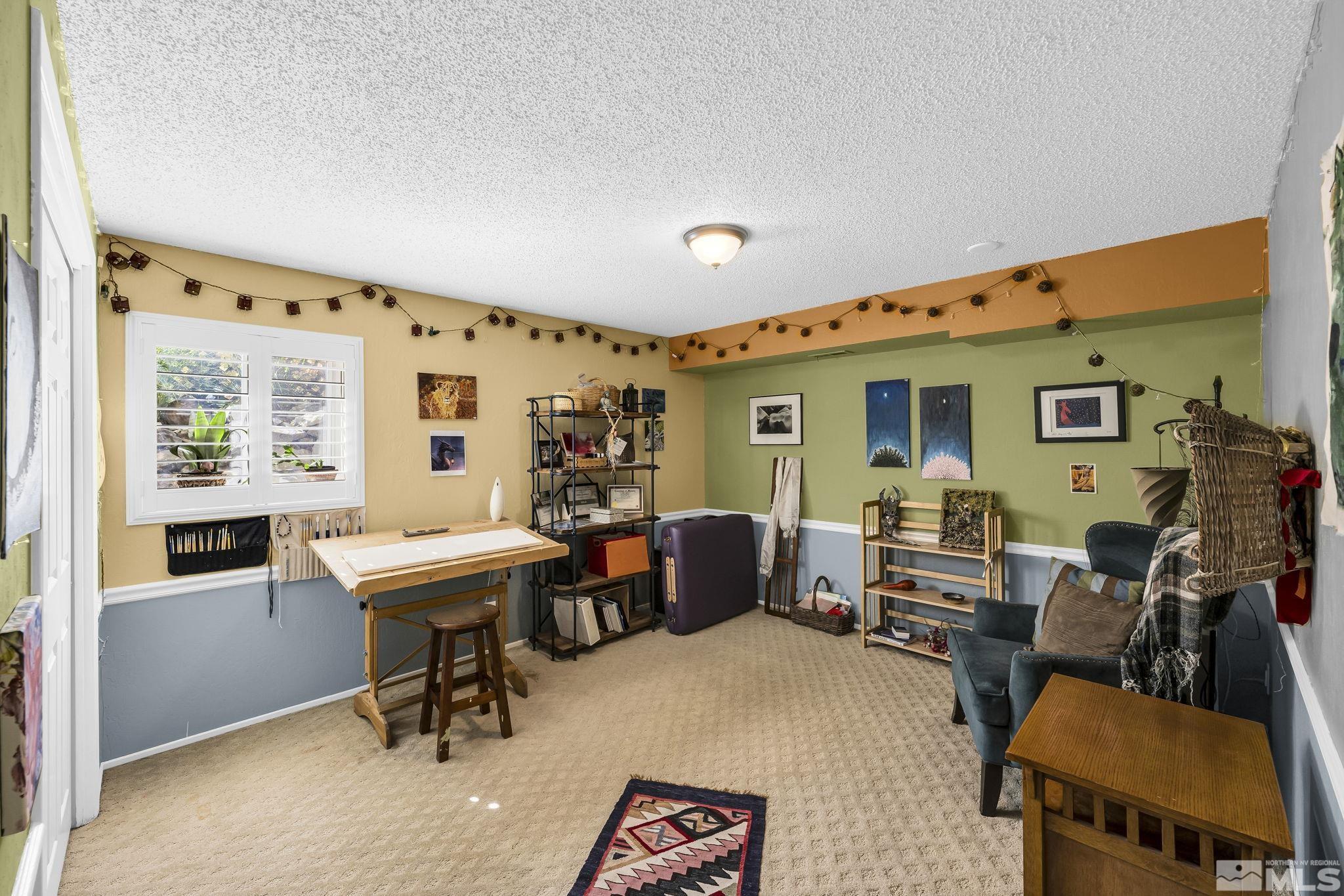 1485 Coronet Drive Reno, NV 89509 - Photo 26 of 38 a workspace with furniture
