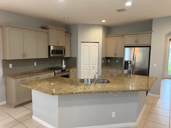 $3,500 | 7250 Prudencia Drive, Lake Worth, FL 33463