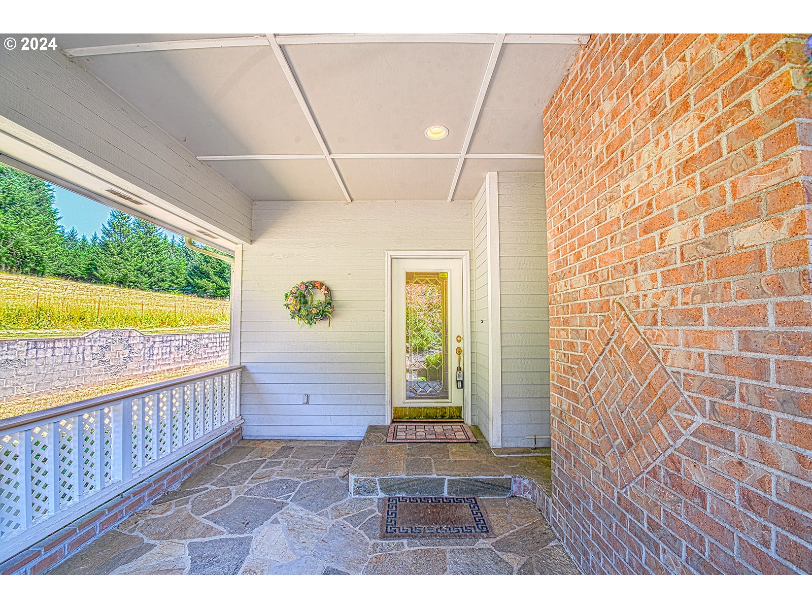 22202 Lindberg Road Clatskanie, OR 97016 - Photo 11 of 48 Entrance/Foyer
